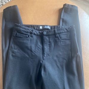 Kut from the Kloth black skinny SZ 12